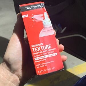 Neutrogena Stubborn Texture Liquid Exfoliating Treatment - Bright Red Packaging